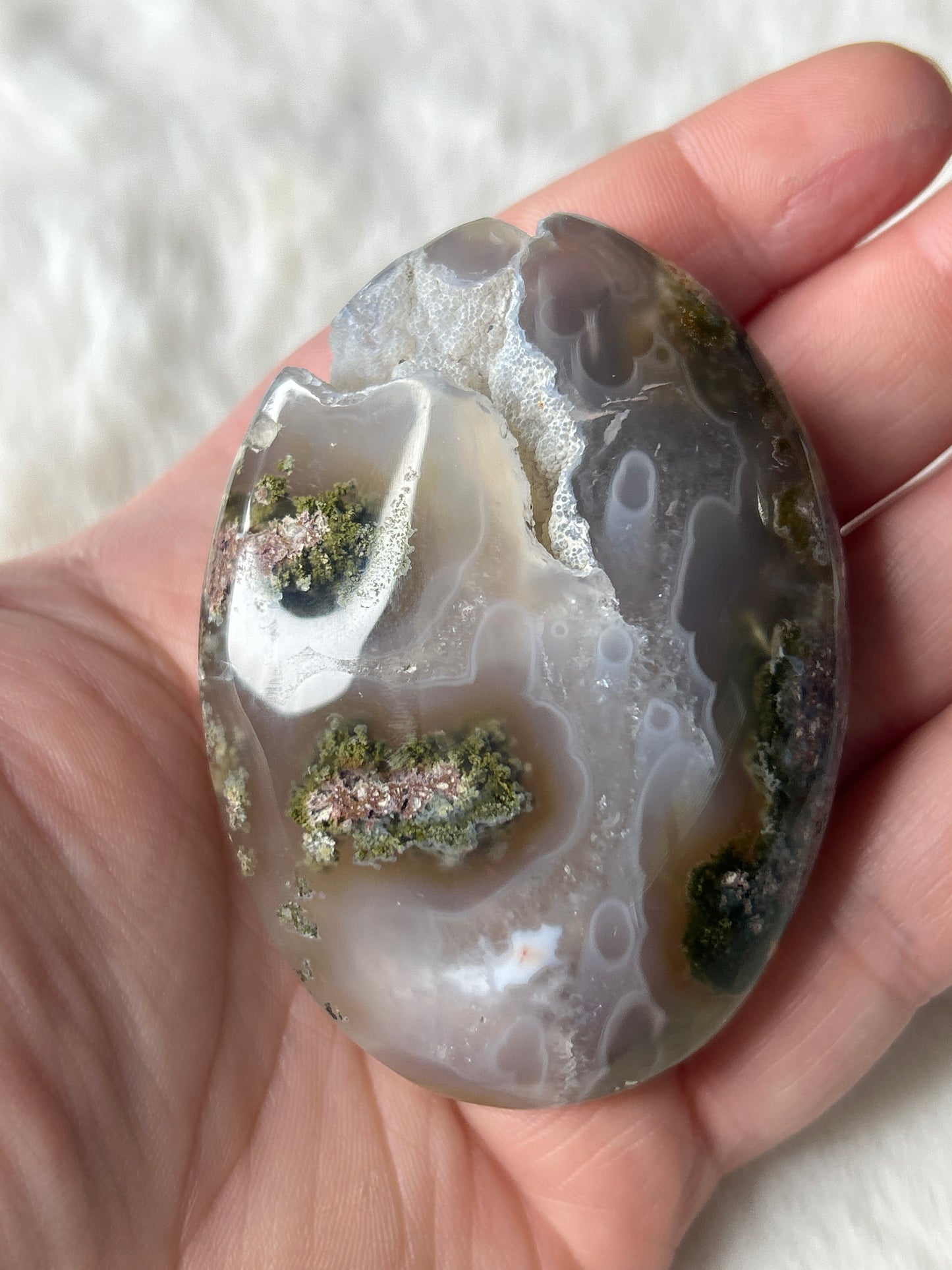 Scenic Moss Agate Palm