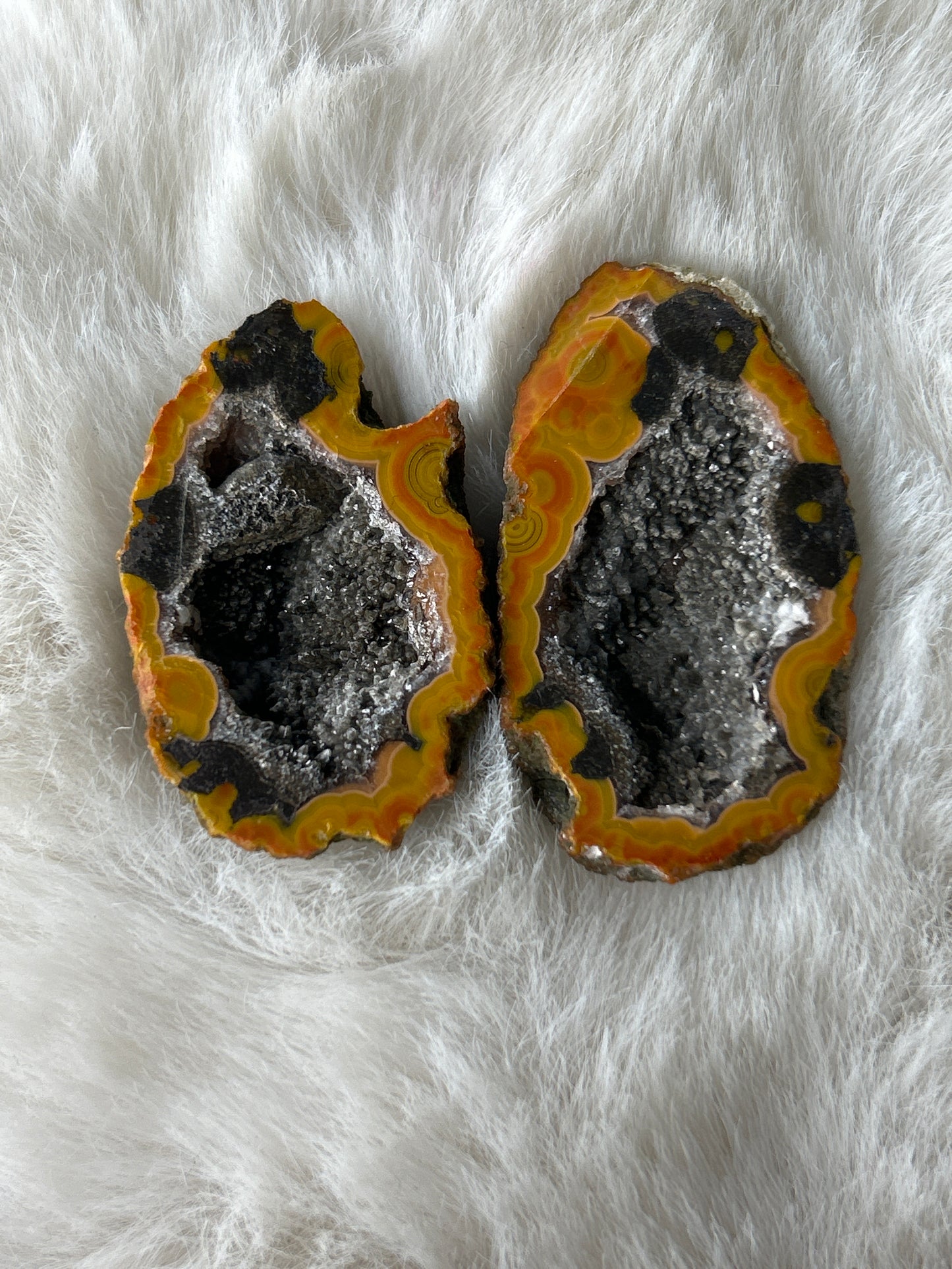 Zhangou Agate Pair