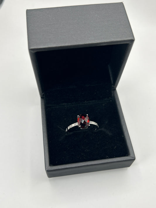 925 Garnet Ring