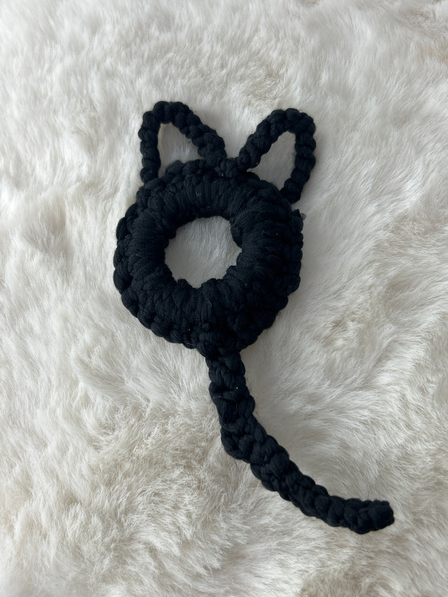 Crochet Cat Sphere Stand