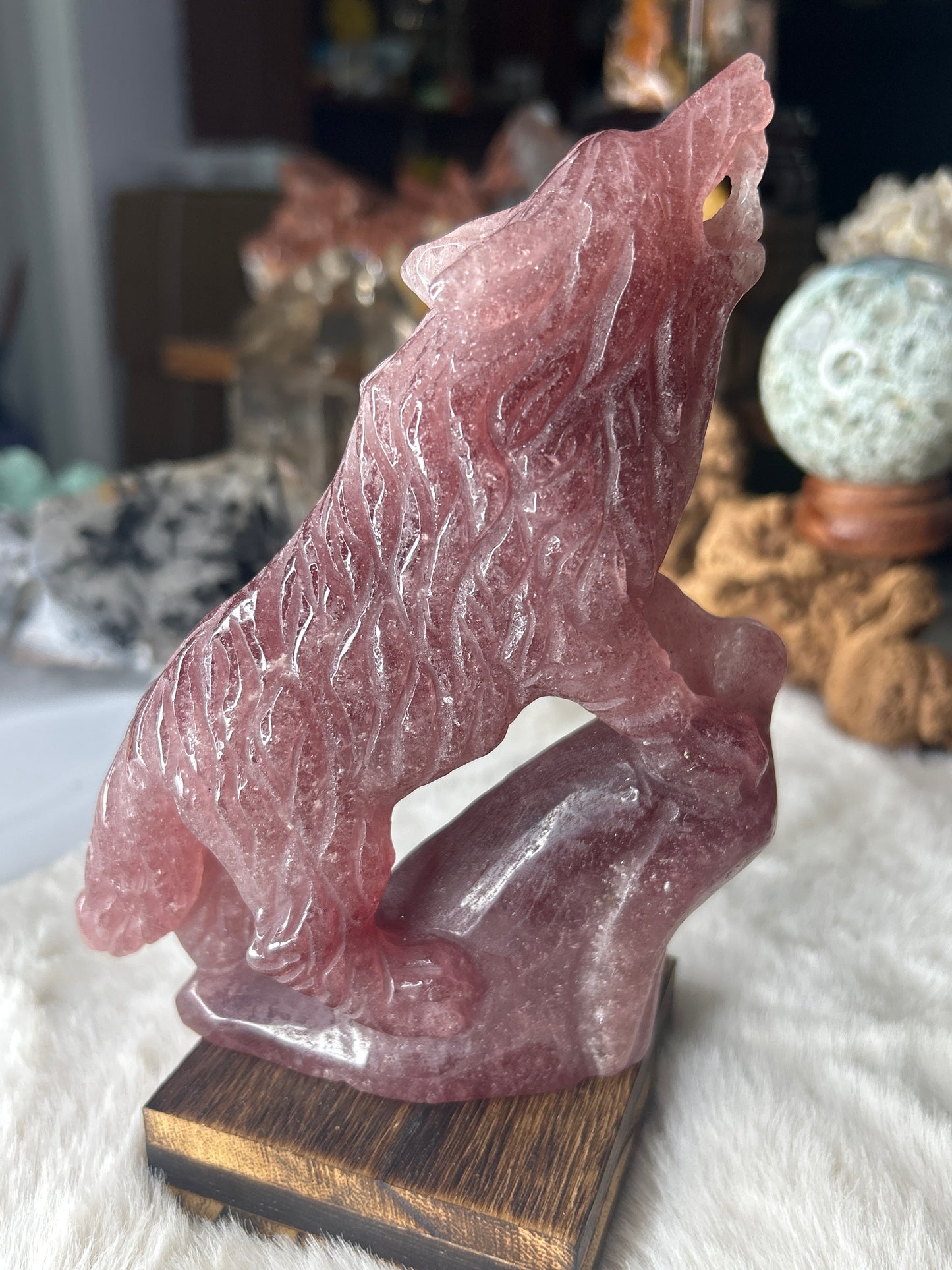 Strawberry Quartz Wolf