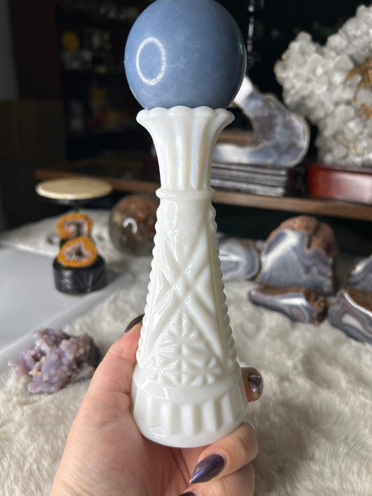 1960 Vintage Anchor Hocking Milk Glass Vase