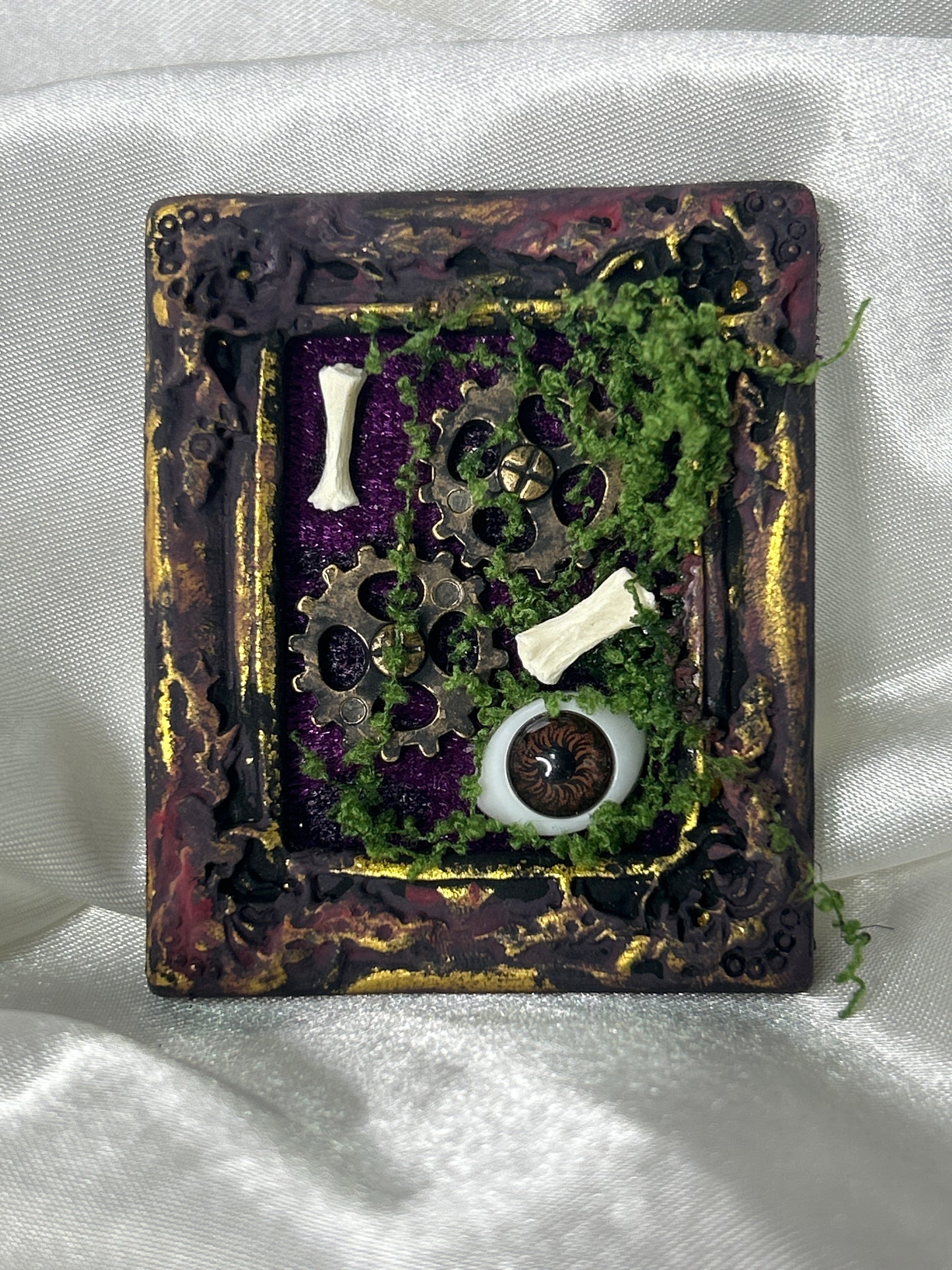 Mink Bone & Doll Eye