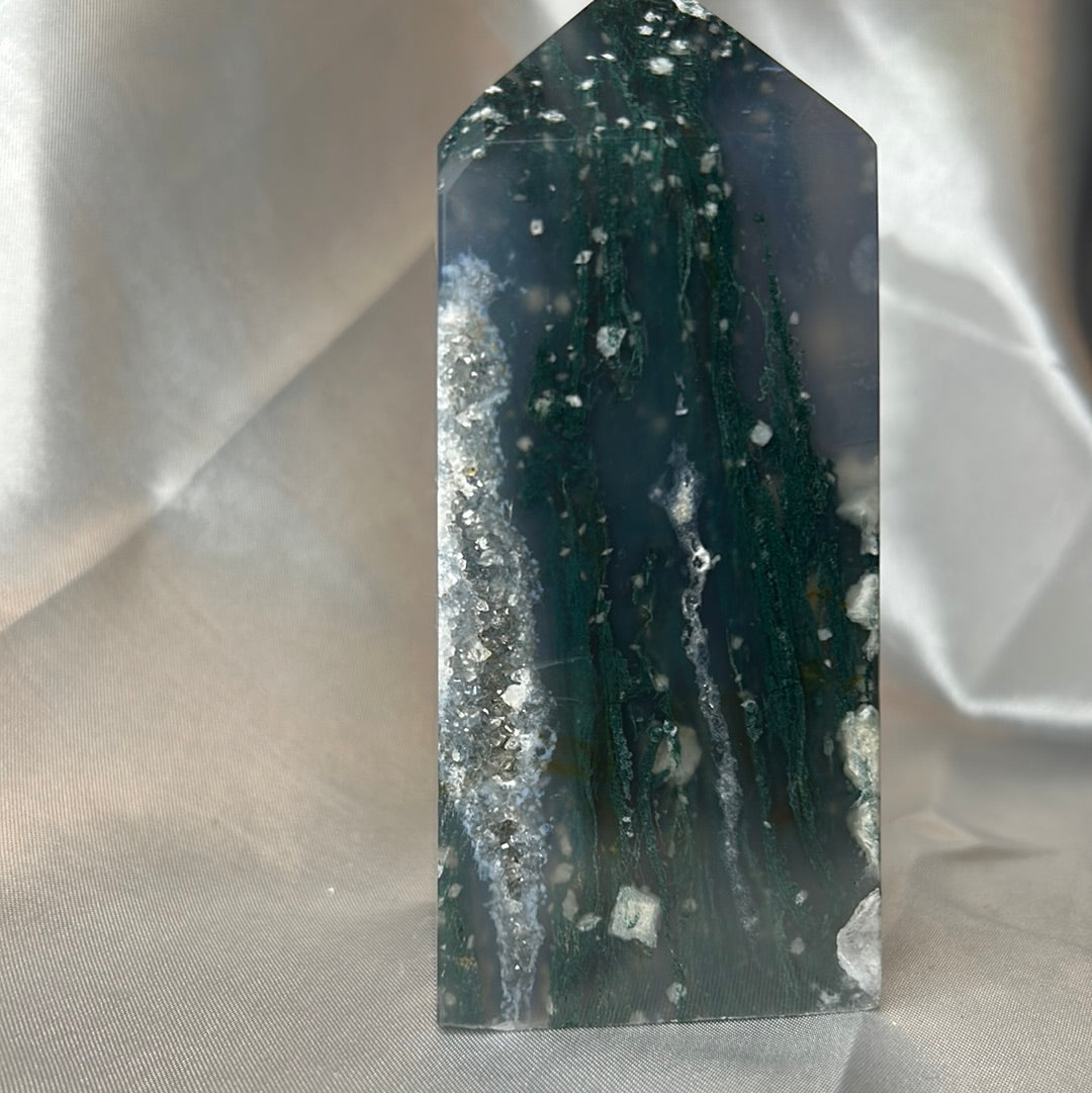 Druzy Moss Agate Tower