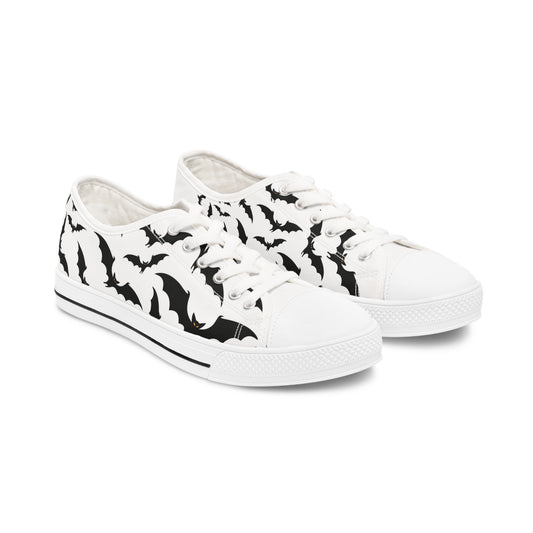 Spooky Bat Women's Low Top Sneakers