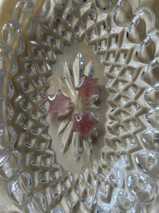 Mini Strawberry Quartz Star