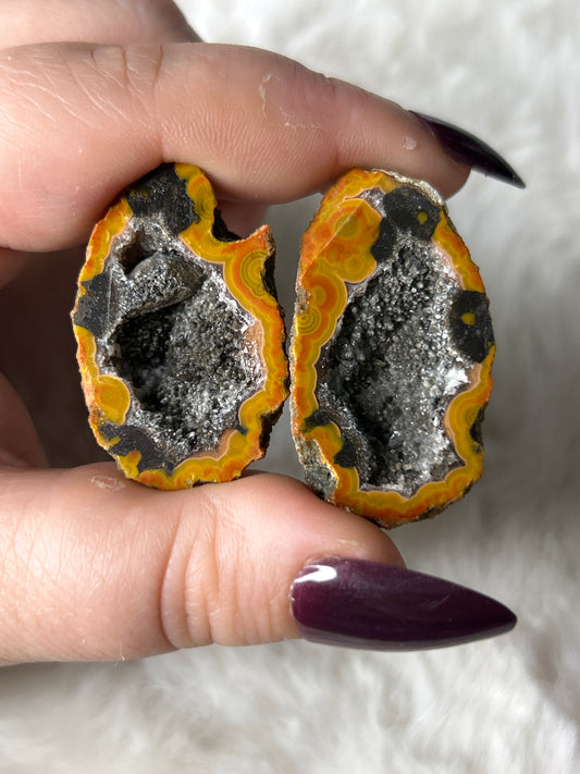 Zhangou Agate Pair