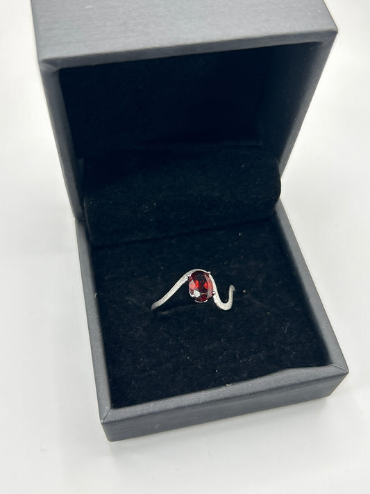 925 Garnet Ring