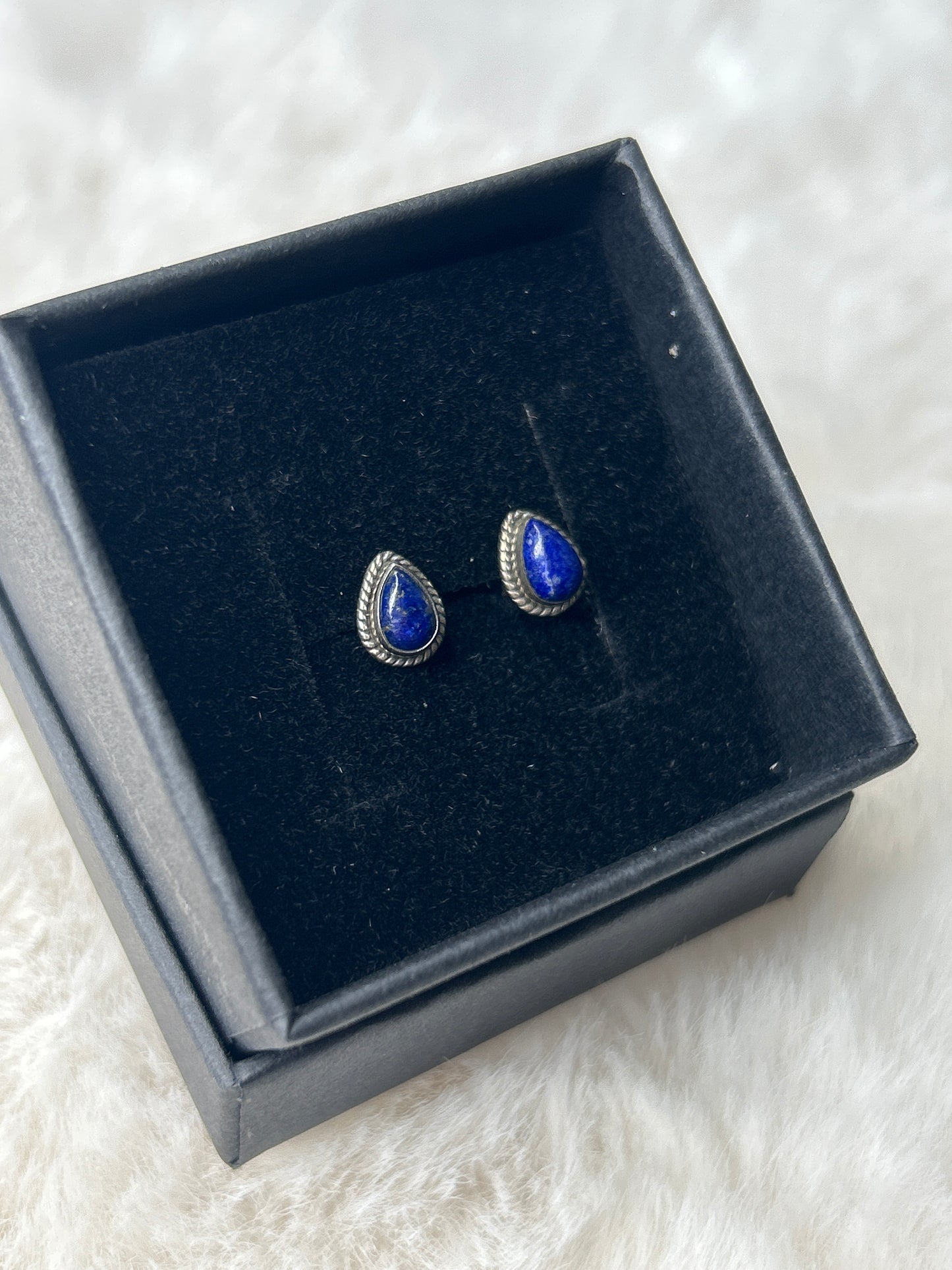 925 Sterling Silver Lapis Lazuli Teardrop Studs