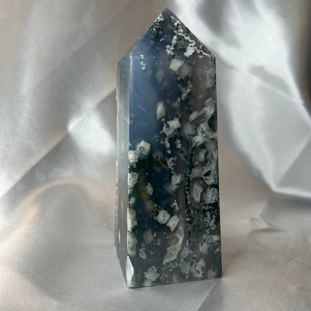 Druzy Moss Agate Tower