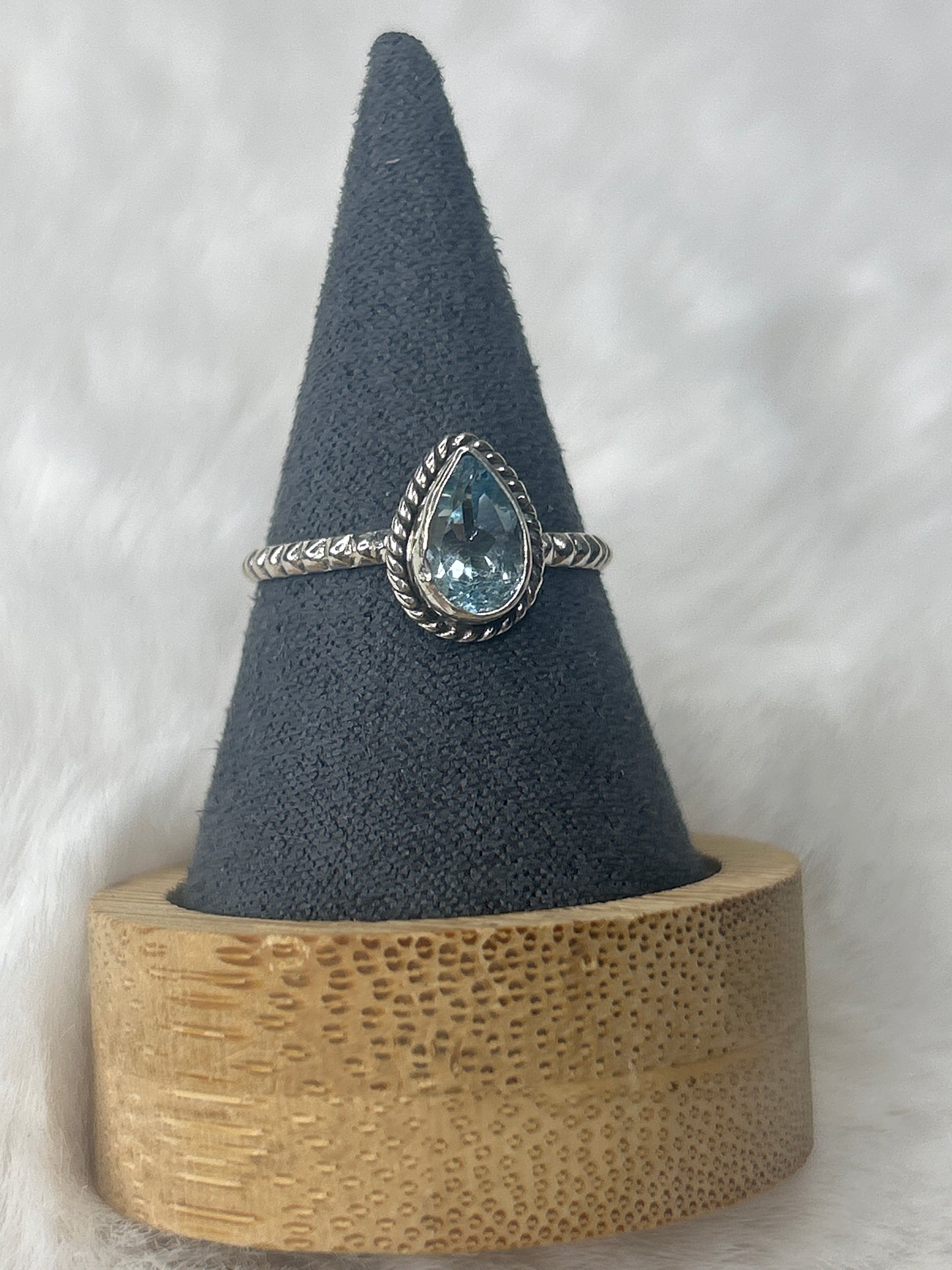 925 Sterling Silver Faceted Blue Topaz Ring