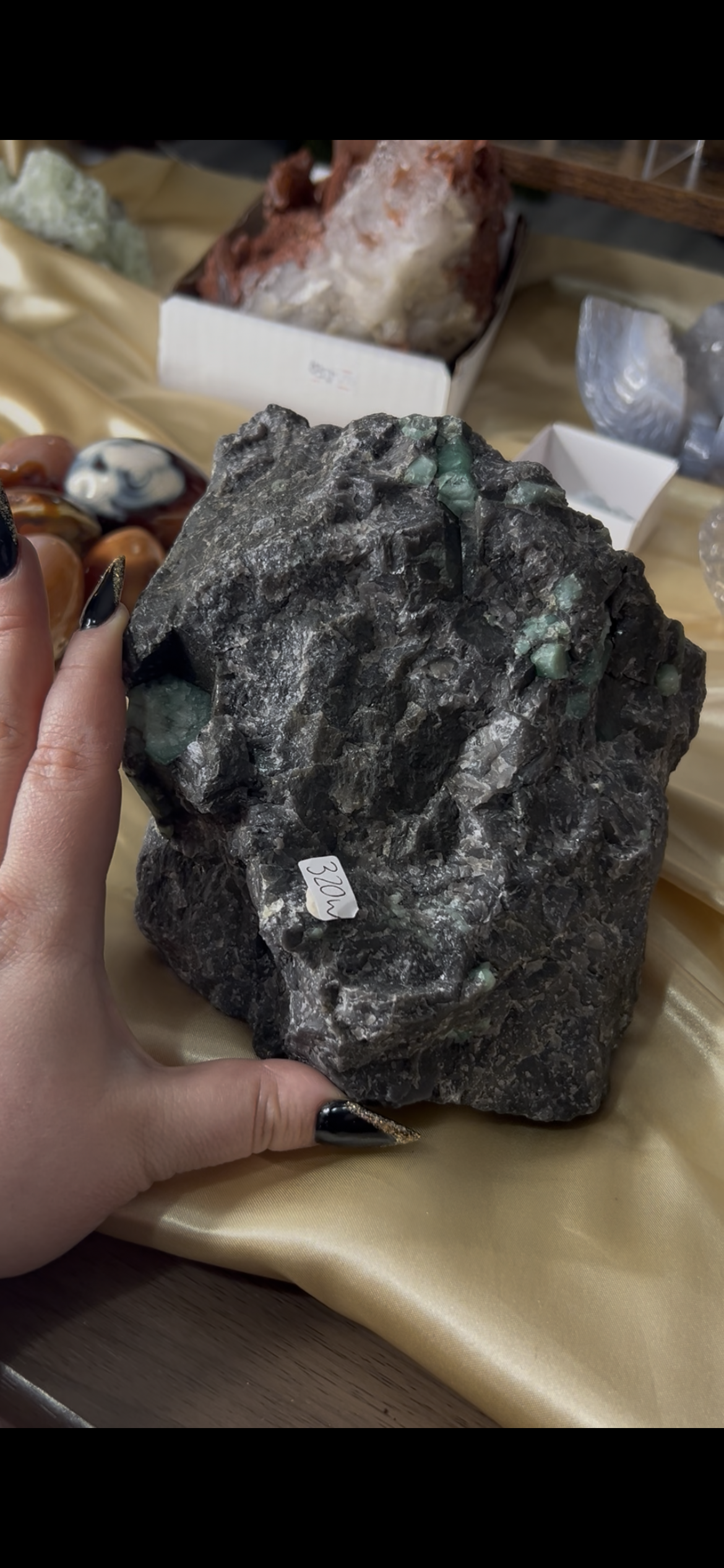 Emerald in Matrix