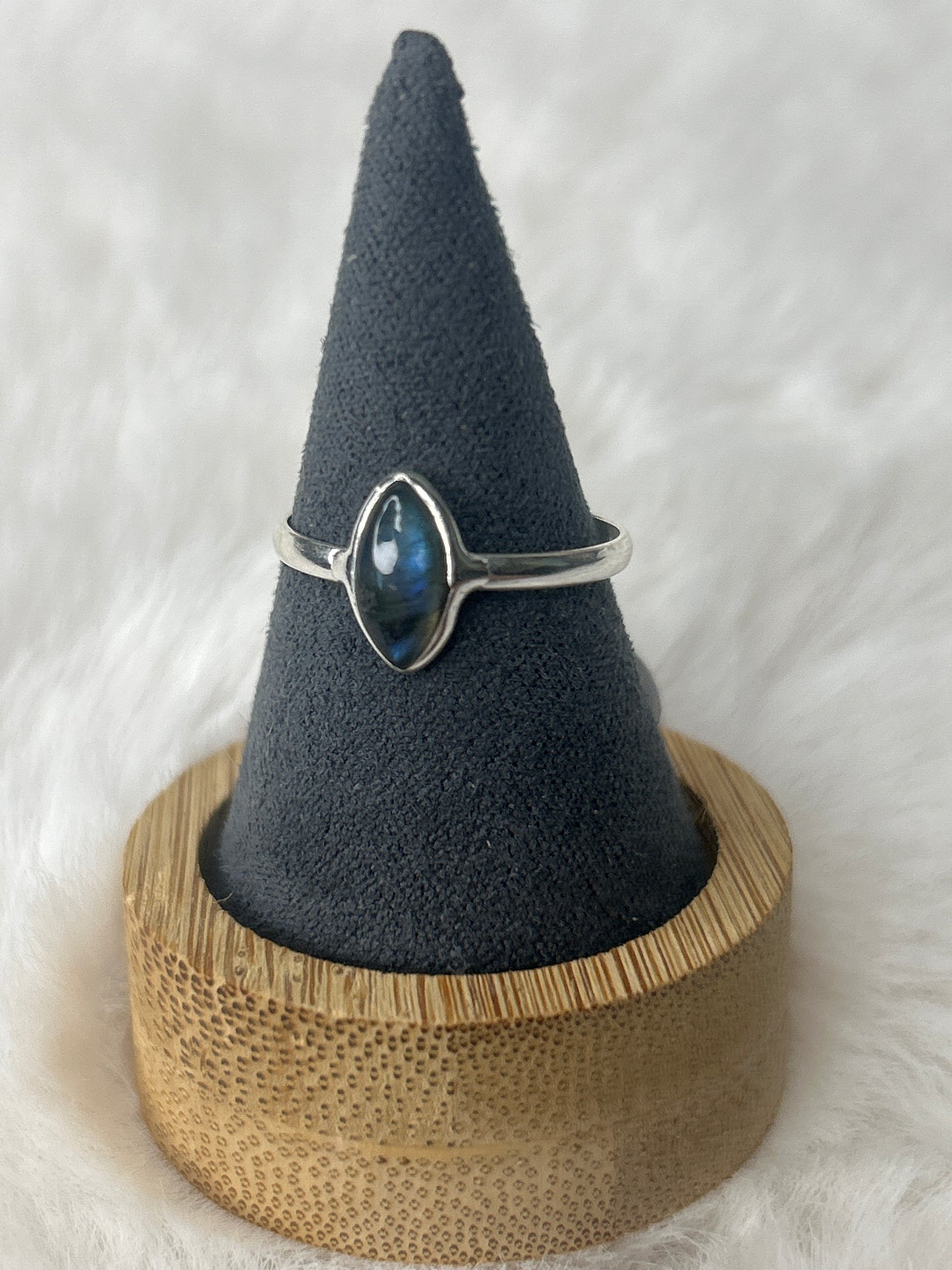 925 Sterling Silver Labradorite Ring