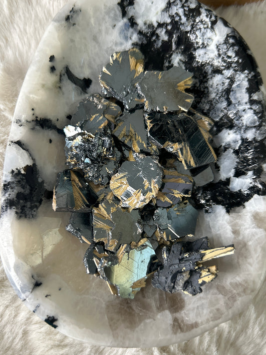 Rutile in Hematite
