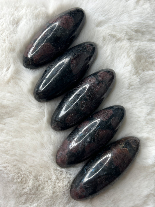 Garnet & Astrophyllite Lingham
