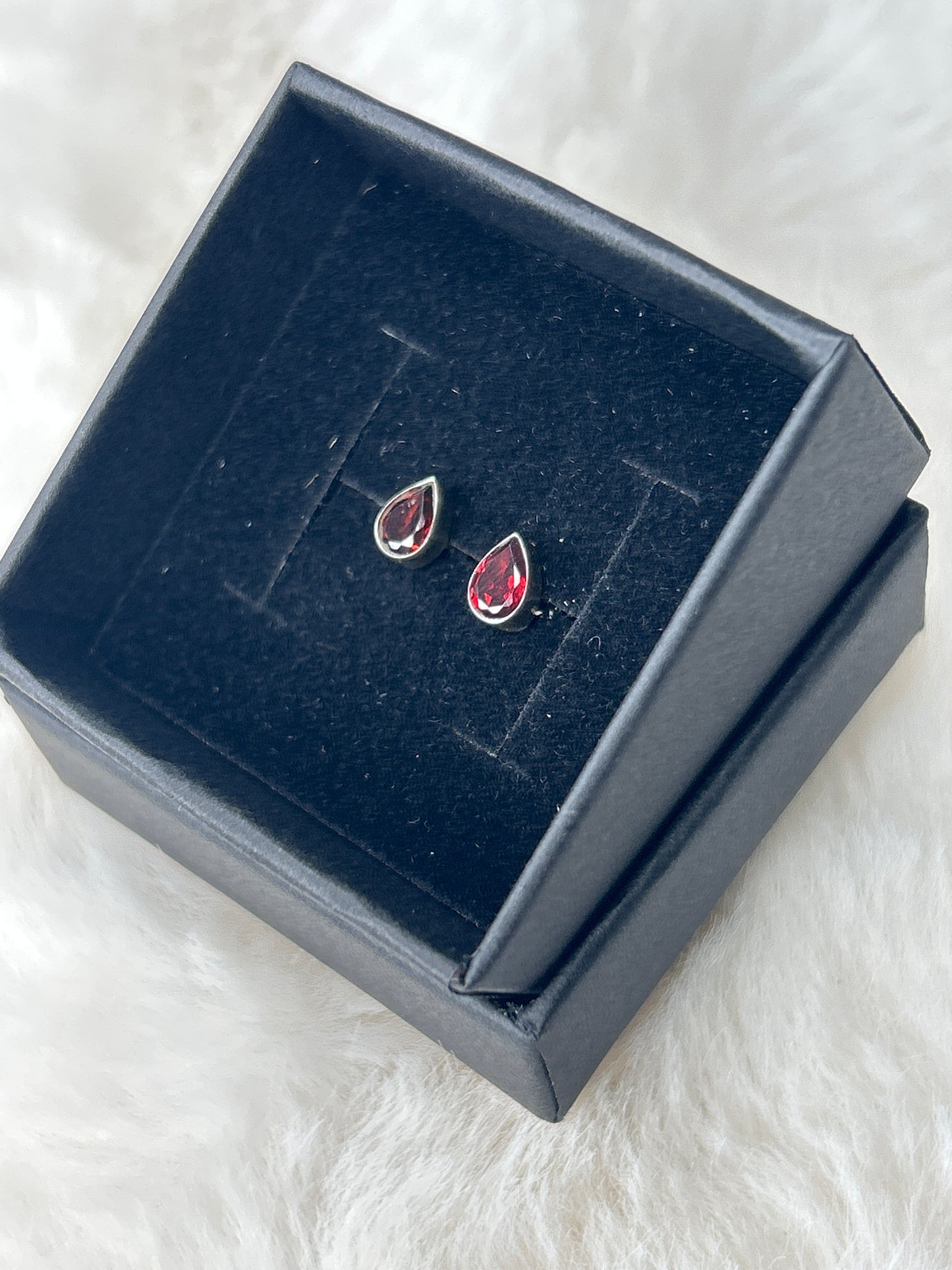 925 Sterling Silver Faceted Garnet Teardrop Studs