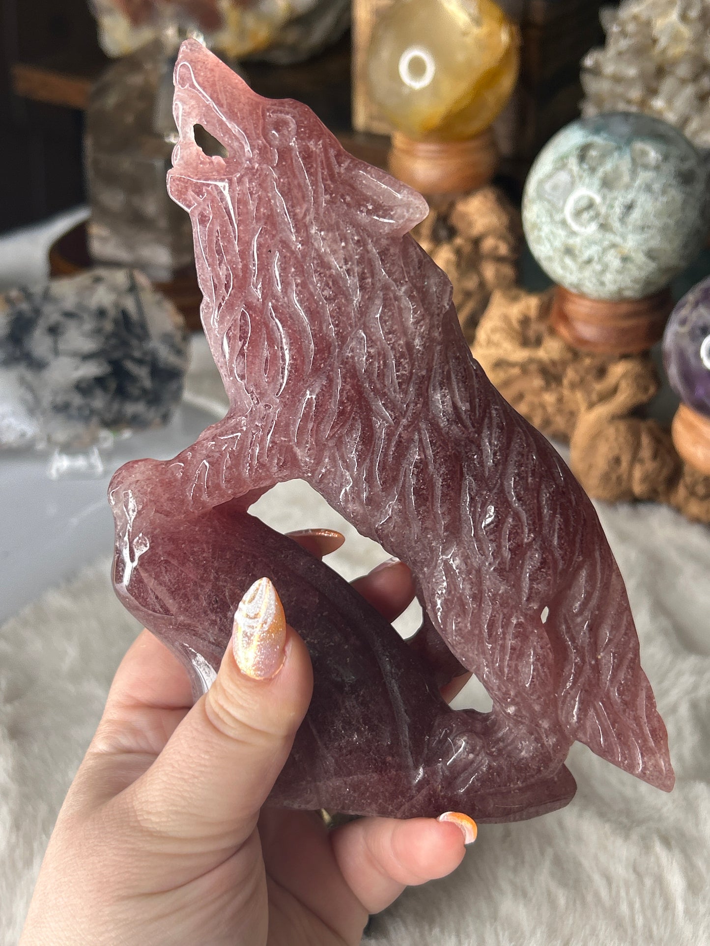 Strawberry Quartz Wolf