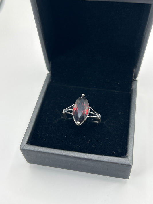 925 Garnet Ring